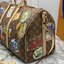 LV Keepall Bandoulière 45 Flight Mode กระเป๋าสะพายใบใหญ่ เอาใจสายรักการเดินทาง ด้วยลายลิมิเต็ด ตกแต่งลายท่องเที่ยวหรูหราและมีเอกลักษณ์เฉพาะตัว เหมาะสำหรับนักเดินทาง ภายในโล่งกว้าง จุของได้เยอะ
