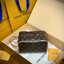 LV Trousse Toilette Locker Dopp Kit / LV Clutch Bag 22cm กระเป๋าถือทรงพอชหรือคลัช แบบคลาสสิกสวยงามเป็นเอกลักษณ์ มีหูหิ้วพกพาสะดวก เกรดออริ