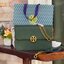 Tory burch description chelsea shoulder bag กระเป๋าที่ใช้เป็น Everyday Bag