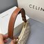 CELINE MINI SHOULDER BAG Celine Vintage Classic MINI Ava bag กระเป๋าสะพายไหล่ใบเล็กน่ารักมากก ขนาดใหม่ น้องน่ารักมากก คาเฟ่จ๋าาาา น้องมาล๊าววว วัสดุ TRIOMPHE CANVAS ดีไซน์สวยหรูฮิตสุดในเกาหลี! หนังสวยอยู่ทรงกันน้ำ เปิดปิดด้วยซิปแบรนด์สีทอง สายสะพายหนังปรั
