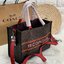 พร้อมส่ง 4ลาย 🌈ไม่มีในช๊อปไทยจร้าา😘 COACH DEMPSEY CARRYALL IN SIGNATURE JACQUARD WITH STRIPE AND COACH PATCH (C2826,C1527,C4113) พร้อมส่งความสวย! คุณภาพจัดเต็มค่ะ กระเป๋าทรงTote วัสดุ Jackquard+หนังแท้ ได้ลงตัวสวยงาม ด้านหน้ามีโลโก้แบรนด์ว