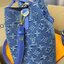 Louis Vuitton Blue Monogram / LV Denim Bucket Bag กระเป๋าทรงบัคเก็ต แบบมีหูรูดทำมาจากหนังแคนวาสโมโนแกรม ที่มีขอบหนังตัดกัน ที่จับหนังที่พกพาสะดวก พร้อมสายสะพาย 2 เส้น สายสปอร์ต และสายหนัง พร้อมส่งที่ไทย