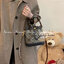 Medium : Tory Burch T Monogram Chenille Bucket Bag เปิดตัวอีกหนึ่งรุ่นกับกระเป๋าลาย T MONOGRAM รุ่นใหม่ล่าสุดจาก TORY BURCH พลาดไม่ได้กับโลโก้สุดคลาสสิก ลวดลาย T Monogram คือวัสดุ chenille หรือที่เรียกว่า ด้านไหมกำมะหยี่ มารังสรรค์ลงบนกระเป๋าBucketใบนี้ เ