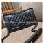 Chanel Boy 10" พร้อมส่งที่ไทย รุ่นสุดฮอต ดีไซน์อะไหล่ดำ เรียบหรูมากๆ!! วัสดุหนังลายคาร์เวีย ทรงคลาสสิคที่สาวๆห้ามพลาด!! ในราคาสุดคุ้ม เปิด-ปิดกระเป๋าด้วยตัวล็อค ภายในโล่งกว้าง ไซส์ใหญ่ใส่ของได้เยอะ มีช่องแยกในกระเป๋า มาพร้อมสายสะพายโซ่สลับหนังรองบ่า 