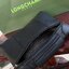 Longchamp Le Pliage Cuir Crossbody Bag อีกหนึ่งคอลเลคชั่น Le Pliage Cuir หนึ่งในตระกูลกระเป๋าสุดไอคอนิกจากแบรนด์ Longchamp และจัดการปรับดีไซน์ให้มีขนาดเล็กลงในทรงcrossbody กะทัดรัดสะพายแล้วคล่องตัว ด้วยดีไซน์ที่ดูเป็นเอกลักษณ์การใช้งานช่องหลักที่ซิปด้านหล