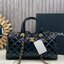 ORI หนังแท้ | Chanel Large Bowling Bag Crumpled Leather / Chanel Keepall Bag กระเป๋าถือ กระเป๋าสะพายรุ่นใหม่ล่าสุด ดีไซน์หนังยับเงา ในคอลเลกชัน Métiers d’art ปี 2024/25