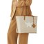 M.C.M MEDIUM HIMMEL SHOPPER IN LAURETOS กระเป๋าทรงโท้ทช้อปปิ้ง เรียบหรู คอลใหม่ พร้อมสีใหม่ ดีไซน์ละมุน น่าใช้มากๆ ก พิเศษสุดกับพวงหนังพร้อมห่วงกุญแจทึ่สามารถห้อยพวงกุญแจน่ารักๆได้