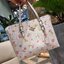 COACH C8612 MOLLIE TOTE 25 IN SIGNATURE CANVAS WITH MYSTICAL FLORAL PRINT คอลใหม่ล่าสุด ยังไม่เข้า shop ไทย สวยๆแบบไม่ต้องรอพรีฯให้ยาวนาน กับกระเป๋าโท้ทไซส์เล็กที่สาวๆต่างก็ต้องปักใจรัก สวยสมใจ ดีไซน์ลวดลายดอกไม้ คละเคล้าเต็มใบ ดูละมุน สดใส น่าใช้สุดๆ วัส