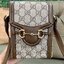 Gucci Horsebit 1955 Phone Bag with Strap กระเป๋าสะพาย กระเป๋าใส่โทรศัพท์ งานแฟชั่นคลาสสิก หนังผสมวัวแท้สีน้ำตาล อะไหล่สวย ดีไซต์สัญลักษณ์วงแหวนตามแบบฉบับ GG มาพร้อมกล่องแบรนด์และสายสะพายยาวที่สามารถปรับระดับได้ พร้อมส่งให้สะพาย สวยๆ กันแล้ววันนี้ ใบนี้ mu