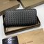 หนังแท้ BOTTEGA VENETA LONG WALLET ZIP AROUND / BV Wallet / BV Long Wallet พร้อมส่งที่ไทย กระเป๋าสตางค์ใบยาวซิปรอบ งานหนังแท้ทั้งใบ รุ่นตามหา เป็นรุ่นยอดนิยม ใช้ได้ทั้งหญิงชาย คลาสสิกหยิบมาใช้งานได้บ่อยที่สุด ใช้ทนทานได้นานภาพสินค้าถ่ายจากงานขายจริง ใช้งา