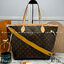 LV Neverfull Bandoulière Inside Out MM กระเป๋าทรงโท้ทรุ่นใหม่ล่าสุด ใช้ได้ 2 ด้าน ภายในสีสดใสมีชีวิตชีวา เป็นการรังสรรค์สุดท้าทายครั้งใหม่ของกระเป๋ารุ่นไอคอนิกจากหลุยส์ ที่สุดของความหรูหรา