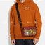 Coach X Peanuts Graham Crossbody In Signature Canvas With Patches CE746 กระเป๋าครอสบอดี้ทรงยอดฮิต กับคอลเลคชั่นใหม่ เฉลิมฉลองเทศกาลคริสต์มาส รุ่นนี้สามารถใช้ยูนิเซ็กส์ สาวๆหนุ่มๆได้หมด น่ารักน่าใช้เกิน!! รูปทรงดีไซน์คลาสสิค สีสันโดดเด่นสดใส ใช้งานสะดวก วั