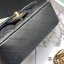 หนังแท้ CHANEL classic 8" black caviar รุ่นยอดนิยมไอเท็มฮิตวัสดุหนังคาเวียร์สวยคลาสสิค ด้านหน้ามีโลโก้แบรนด์อะไหล่ทอง/เงินสวยหรู ภายในสีแดงเบอกันดี้ เป็นใบยอดนิยมของสาวๆ เลยค่าา พร้อมส่งที่ไทยไม่ต้องรอพรีฯ สาวก Chanel Must Have! นะคะ