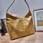 GOYARD BOHEME HOBO BAG / GOYARD HOBO กระเป๋าสะพายทรงโฮโบ ใบใหญ่จุใจ!! มาครบสีขายดี เลิศทุกสี รูปทรงคลาสสิค ดีไซน์เป็นเอกลักษณ์ วัสดุหนังแคนวาสพิมพ์ลายสวยคม ปากกระเป๋ามีซิปเปิด-ปิดกันของหล่นได้ ภายในโล่งกว้างมาก มาพร้อมสายคล้องในตัว ทนทาน สะพายสวยๆได้ทุกวั