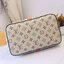 LV neonoe monogram canvas สีใหม่ อีกหนึ่งรุ่นท็อปฮิต ที่ไม่มีไม่ได้จริงๆ กับกระเป๋าสะพายทรงบัคเก็ตใบใหญ่ โดดเด่นและเป็นเอกลักษณ์ด้วยการตกแต่งลายพิมพ์เฉพาะลงบนผืนหนัง