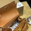 M.C.M MINI HERITAGE SATCHEL IN VISETOS **รอบราคาพิเศษต่ำกว่าทุน** รุ่นหายาก กลับมาให้จับจองกันแล้วจ้า กระเป๋าถือ/สะพายทรงสวยสุดแซ่บ มีดีเทลความงามมากมายในหนึ่งเดียว ความพิเศษคือตัวล็อคกุญแจและพวงหนังห้อยสุดหรู