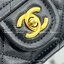 VIP 】หนังแท้ CHANEL mini square flap bag VIP GIFT WITH PURCHAS-GWP กระเป๋าสะพายทรงสี่เหลี่ยมเปิดด้านหน้า หนังคาเวียร์ลายคลาสสิค รุ่นยอดนิยมไอเท็มฮิต อะไหล่ทองสวยหรูดูดีมาพร้อมสายโซ่ทองร้อยหนังจะสะพายไหล่ หรือ Crossbody ก็ดูดี พร้อมส่งที่ไทยไม่ต้องรอพรีฯ ส