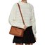 Loewe Puzzle Bag In Classic กระเป๋าทรง Puzzle นี้ออกแบบโดย Jonathan Anderson โดยได้รับแรงบันดาลใจในการออกแบบมาจากรูปทรงของลูกรักบี้ ดังนั้น จึงจะเห็นได้ว่าการตัดเย็บและรูปทรงของกระเป๋านั้นคล้ายคลึงกับลูกรักบี้ รูปทรงดูมินิมอลไม่ทิ้งคอนเซ็ปต์ของแบรนด์ สามา