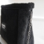 Best Seller! กระเป๋าสะพาย CHANEL PERFUME CROSSBODY BAG ของสมนาคุณจาก เคาเตอร์แบรนด์ดัง CHANEL เปิด/ปิด ด้วยซิบ มาพร้อมสายโซ่ที่ถอดได้ ด้านในซับกันน้ำ ที่จับรูดซิปเก๋ ปั้มแบรนด์ CHANEL ขนกระเป๋านุ่มเวอร์ จุของได้เยอะ ใช้เป็นกระเป๋าใส่เครื่องสำอางค์ ใช้ถือ 