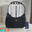 Best Seller!! รุ่นขายดีในตำนานค่ะ กับงานพรีเมี่ยมกิ้ฟท์ PRADA NYLON HANDBAGS ขนาดกะทัดรัด **อะไหล่เงิน วัสดุทำจากผ้าNylon อย่างหนา อยู่ทรง กันน้ำได้ หายห่วงคะ ด้านหน้ามีโลโก้แบรนด์ เปิดปิดด้วยซิป อะไหล่เงิน มาพร้อมสายหนัง saffiano ไม่สามารถถอดได้คะ ภายในบ