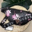 GUESS GESABEL GYM FANNY PACK กระเป๋าคาดอก//คาดเอว ใบงาม ขนาดกำลังดี วัสดุหนังนิ่ม เบา ด้านหน้ามีโลโก้แบรนด์ พร้อมช่องซิปหนึ่งช่อง ช่องซิปหลักกว้าง ใส่ของได้จุ ค่ะ สายคาดตีแบรนด์ตลอดสาย เลื่อนปรับฟรีไซด์น่ะค่ะ สินค้าพร้อมส่ง ใบจริงน่าใช้มากๆค่ะ