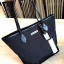 CALVIN KLEIN" JEANS TOTE BAG กระเป๋าสะพาย Calvin Klein Jeans Limited Edition จาก Calvin Klein Jeans วัสดุ Polyester คุณภาพดีเนื้อหนาน้ำหนักเบา ด้านหน้าประดับโลโก้ Calvin Klein Jeans พร้อม TAG ห้อยที่หูหิ้วดูมีดีเทล เปิดปิดด้วยซิปสะดวกใช้ หัวซิปโลโก้แ