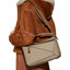 Loewe Puzzle Bag In Classic กระเป๋าทรง Puzzle นี้ออกแบบโดย Jonathan Anderson โดยได้รับแรงบันดาลใจในการออกแบบมาจากรูปทรงของลูกรักบี้ ดังนั้น จึงจะเห็นได้ว่าการตัดเย็บและรูปทรงของกระเป๋านั้นคล้ายคลึงกับลูกรักบี้ รูปทรงดูมินิมอลไม่ทิ้งคอนเซ็ปต์ของแบรนด์ สามา