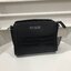 GUESS CROSSBODY BAGกระเป๋าสพายทรงสุดฮิต ดีไซรีหรู หนังสวยอยู่ทรง ภายในมีช่องซิป เปิดปิดง่ายด้วยซิป อะไหล่สีเงินดูหรู สายสพายปรับได้ มีหมุดรองฐานทั้งสี่ กันฐานเป็นรอยได้ดี รุ่นแนะนำสินค้าคุณภาพจากแบรนด์นี้การันตีความสวยคะ