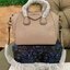 Givenchy Antigona Mini leather shoulder bag กระเป๋าสุดคลาสสิก ใบเดียวก็เอาอยู่ Day to Night Bag เข้าได้กับลุค Smart Casual ด้วยทรงกระเป๋าที่ฐานกว้างใส่ของใช้ที่จำเป็นได้ทุกอย่าง วัสดุหนังแกะสังเคราะห์ (หนังนิ่ม) ขึ้นรูปเงา สวย ตั้งอยู่ทรง มาพร้อมสายสะพายต