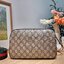 GUCCI NEO VINTAGE GG SUPREME MESSENGER BAG / GG neo vintage crossbody bag พร้อมส่ง กระเป๋าสะพายข้างตัวท็อปฮิต ทรงสวย ใช้งานง่าย โดดเด่นตรงสายสะพายสีสดใสเป็นเอกลักษณ์