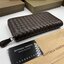 หนังแท้ BOTTEGA VENETA LONG WALLET ZIP AROUND / BV Wallet / BV Long Wallet พร้อมส่งที่ไทย กระเป๋าสตางค์ใบยาวซิปรอบ งานหนังแท้ทั้งใบ รุ่นตามหา เป็นรุ่นยอดนิยม ใช้ได้ทั้งหญิงชาย คลาสสิกหยิบมาใช้งานได้บ่อยที่สุด ใช้ทนทานได้นานภาพสินค้าถ่ายจากงานขายจริง ใช้งา