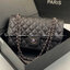VIP GIFT 】หนังแท้ CHANEL Classic black caviar (อะไหล่เงิน/ทอง) กระเป๋าสะพาย LOOK Cool ใบนี้ ไม่มีถือว่า Out มากๆ ไม่ต้องพูดถึงความสวยเยอะ เพราะยอดขายถล่มทลาย ไม่มีไม่ได้แล้วค่าา