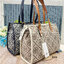 Tory Burch Mini T Monogram Square Tote / TORY BURCH Shopper Tote Bag 19cm ใบเล็ก กระเป๋าทรงโท้ท รุ่นใหม่ Square Tote ตกแต่งขอบด้วยหนังหรู มาพร้อมช่องเก็บของที่จุของได้มากมาย และสายจับกระเป๋าที่สามารถสะพายขึ้นไหล่ เหมาะสำหรับการใช้งานหลากหลายรูปแบบ รังสรรค