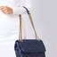 TORY BURCH FLEMING SOFT CONVERTIBLE SHOULDER BAG รุ่นหายากที่สาวๆตามหา มาพร้อมเสิร์ฟความสวยถึงบ้านไปเลยจ้า รอบนี้คัดสีสวยๆมาให้ได้ช้อปกันอย่างจุใจไปเลย กระเป๋าสะพายไหล่ หนังแท้นิ่มเต็มใบ สวยหรูดูแพง เปิด-ปิดด้วยตัวกดล็อคแน่นหนา สายสะพายในตัวปรับใช้ได้ 2 แ