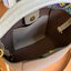 คอลเลคชั่นขายดี มากี่รอบๆ ก็หมดไวทุกรอบ!! TORY BURCH MCGRAW MINI BUCKET BAG กระเป๋าสะพาย และ ถือ คล้องแขน ทรงถัง สะพายได้ 2 ทรง ผลิตจากหนังแท้ หนังลูกวัว หนังนุ่ม หนังหอม น้ำหนักเบามากกก!! หนังลื่น นิ่มสวยมากๆ!! ด้านหน้าประดับโลโก้แบรนด์ ภายในโล่งกว้าง มี