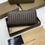 หนังแท้ BOTTEGA VENETA LONG WALLET ZIP AROUND / BV Wallet / BV Long Wallet พร้อมส่งที่ไทย กระเป๋าสตางค์ใบยาวซิปรอบ งานหนังแท้ทั้งใบ รุ่นตามหา เป็นรุ่นยอดนิยม ใช้ได้ทั้งหญิงชาย คลาสสิกหยิบมาใช้งานได้บ่อยที่สุด ใช้ทนทานได้นานภาพสินค้าถ่ายจากงานขายจริง ใช้งา