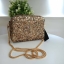 River Island glitter crossbody & cluth bag กระเป๋าทรงสวย ดีไซน์แจากแบรนด์ดัง River Island แบรนด์ดังจาก UK. โดดเด่นด้วยตัวกระเป๋า ประดับ glitter ทั้งใบ สวยโดดเด่น เปิดปิดกระเป๋าด้วยซิป ภายในกว้าง จุได้เยอะ ใส่โทรศัพท์ได้ทุกรุ่น + กระเป๋าสตางค์สั้น ใบนี้จะส