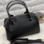 New arrival. Kate spade new york women’s bag 2018 พร้อมส่งรุ่นใหม่ล่าสุด กระเป๋าถือหรือสะพายข้างทรงหมอน มีมาให้เลือกถึง 4 ลาย ด้านหน้าติดโลหะโลโก้แบรนด์ตัวใหญ่ อะไหล่ทอง เปิดปิดกระเป๋าแบบซิป ภายในโล่ง กว้าง ใส่ของจุ มีช่องซิปหนึ่งช่อง ช่องเล็กสองช่อง ด้าน