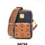 M.C.M MINI TECH CROSSBODY IN COLORBLOCK ใหม่ล่าสุด!! คอลเลคชั่นสุดปังสำหรับหนุ่มๆ กระเป๋าสะพายข้าง ตอบโจทย์หนุ่มๆไลฟ์สไตล์สปอร์ตแมน ให้หนุ่มๆพกพาไปไหนๆได้สะดวก คล่องตัว วัสดุหนัง crossgrain สลับหนังแคนวาส ดีไซน์ช่องหลักหนึ่งช่อง ซิปย่อยหนึ่งช่อง แบ่งสัดส่