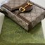 Gucci Horsebit 1955 mini bag / Gucci Phone Bag ออริจินอล รุ่นยอดฮิต ไซส์มินิ ที่ใครๆก็ต้องรู้จัก!! กับกระเป๋าขนาดมินิในรูปแบบผ้าแจ็คการ์ดสีขาวงาช้างและน้ำเงิน ได้รับแรงบันดาลใจมาจากดีไซน์ดั้งเดิม ซึ่งแอคเซสเซอรี่นี้โดดเด่นด้วยรายละเอียดดั้งเดิมที่ทันสมัยโ