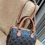 CELINE MINI CROSSBODY BAG VIP วัสดุ Triomphe Canvas สวยอยู่ทรงดีไซน์ยอดนิยมทรง Speedy ไม่มีเอ้าท์ค่ะ เปิดปิดด้วยซิปแบรนด์อะไหล่ทอง ใส่กระเป๋าสตางค์ มือถือ ของจุกจิกได้เยอะ หูจับแข็งแรงพับลงได้ พร้อมสายหนังยาวปรับระดับได้ถอดได้ อะไหล่แบรนด์สีทองหรูมีโลโก้ 