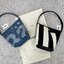 Rally movement the bag Knit Black เป็นไอเท็มที่ฮอตสุดๆแห่งปีจริงๆ กับกระเป๋าทรงบัคเก็ต น้ำหนักเบาๆ ฮอทติดลมบน จุของได้แบบหนำใจ ทอลายโลโก้ด้วยเทคนิค Sturdy Stretch Knit