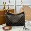 ORI หนังแท้ | LV CarryAll Monogram canvas 30cm กระเป๋าสะพายแครี่ออลรุ่นใหม่ ใบใหญ่จะของได้เยอะดีไซน์เรียบหรู มาพร้อมห่วงโซ่หัวใจห้อยสุดคิ้ว และสายสะพายแยกถอดได้ สวยหรูคลาสสิก