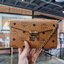 M.C.M SMALL MILLIE FLAP CROSSBODY IN VISETOS ไซส์ใหม่พกพาสะดวก!! กระเป๋าสะพายกึ่งคลัทช์ รอบนี้มาไซส์สวย สามารถใช้แทนกระเป๋าสตางค์ได้เลย ใส่โทรศัพท์มือถือได้ทุกรุ่น ใส่ของสำคัญสบายๆ มาพร้อมสายสะพายโซ่สีทองหรูหรา รูปทรงดีไซน์ร่วมสมัย ใช้งานง่ายด้วยตัวล็อค ว