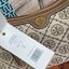 Tory burch T Monogram Jacquard Studio Bag กระเป๋า T Monogram Studio รูปทรงกระทัดรัด มาในสไตล์มินิมอลที่ถูกรังสรรค์อย่างปราณีตด้วยผ้าทอ jacquard เพื่อเฉลิมฉลองโลโก้กราฟฟิก ลวดลายสวยเด่น ดูสะดุดตา ใช้งานได้หลายรูปแบบ การแมทช์กระเป๋าให้เข้ากับการแต่งตัวทุกวั