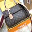 LV Cluny BB Monogram / LV Bag พร้อมส่ง กระเป๋าสะพายลายโมโนแกรมเปิดหน้า เป็นอีกรุ่นที่ขายดีมากเพราะใช้งานง่าย งานปั้มสวยเป๊ะปังตามรูป
