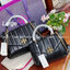 OUTLET 】Tory Burch Kira Top Handle Satchel มี2ขนาด Small/Medium กระเป๋าทรงใหม่ล่าสุดจากรุ่นคิร่า (Kira) มาในเทคนิคตัดเย็บควิลท์แนวขนาน ใช้วัสดุหนังเงานุ่ม สะท้อนแรงบันดาลใจแบบนิวยอร์กจากเบาะหนังในรถคลาสสิค Hardwareสีทองสวยหรู และจุดเด่นอีกรุ่นคิร่าคือความ
