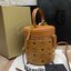M.C.M CYLINDER CROSSBODY IN VISETOS รุ่นยอดฮิตอีกหนึ่ง!! กระเป๋าสะพายข้าง ดีไซน์ทรงกระบอก ให้คุณสนุกไปกับทุกสไตล์การแต่งตัว สวยอยู่ทรง ใส่ของสำคัญได้ครบถ้วน วัสดุหนังแคนวาสคุณภาพดี เปิด-ปิดด้วยซิปรอบ ภายในบุผ้าสลับหนังแท้ เป็นช่องโล่งทำให้เก็บของไว้ได้สะด