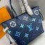 LV Neverfull MM Monogram GradationBlue / LV Tote Bag กระเป๋าโท้ทใบใหญ่ มาพร้อมใบลูก งานเกรดดีสุด หนังแท้หนังสวยเต็มใบ เหมาะสำหรับใช้ในชีวิตประจำวัน โทนสีกรมลายโมโนแกรมปั๊มนูนพิมพ์ลายไล่สีโดดเด่นบนหนัง