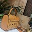 M.C.M Tracy Satchel in Visetos **รอบราคาพิเศษ ต่ำกว่าทุน** กระเป๋าสะพายรุ่นยอดนิยมโดดเด่นด้วยเอกลักษณ์เฉพาะตัวหนังสีน้ำตาลคอนยัคพิมพ์ลายวิเซโต้ โมโนแกรม ในโทนสีและลวดลายคงเอกลักษณ์ แข็งแรงทนทานสะดวกใช้งาน